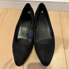 【1月末まで出品！】GU 黒 スエード プレーンパンプス