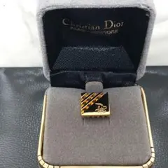 Item thumbnail for item 7cd986f6-35d4-4233-b229-a2ba8714c435