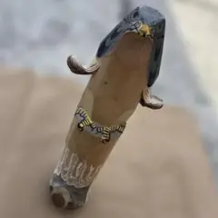 【日本木製】鷹一刀彫　鳥の置物　彫刻　動物　木彫り