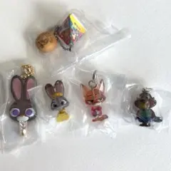 ズートピア　ガチャ　まとめ売り　めじるしアクセサリー　ニック　ジュディ