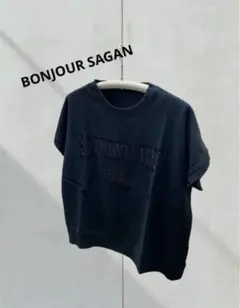【新品】BONJOUR SAGAN カレッジ刺繍ピグメントスウェットTシャツのサムネイル