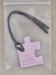 HERZ 　ヘルツ　さくらいろ　パズルピース