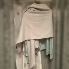 ライトグレー 大判フリンジストール