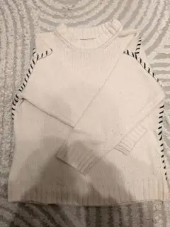 ホワイト 長袖ニットセーター 　Mサイズ　 ストライプ