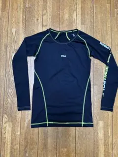 FILA スポーツ用長袖 シャツコンプレッションインナーブラック Mサイズのサムネイル