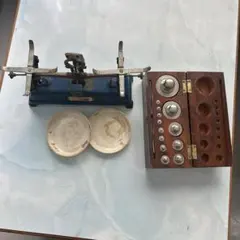 薬品用小型携帯用天秤ハカリ　レトロ 薬品用小型携帯用天秤ハカリ レトロ
