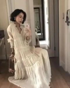 Ameri SHIRRING PLEATS DRESS Ｓサイズ　アイボリー 2025年最新】shirring pleats dressの人気アイテム - メルカリ