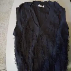 SAMANSA　Mos２ダークグレー Vネック フリンジニットベスト