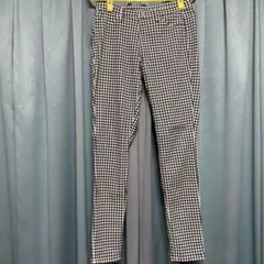 UNIQLO 白黒チェック スリムフィットストレッチパンツ