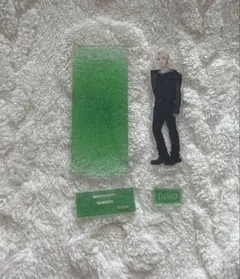 SEVENTEEN DINO アクスタ