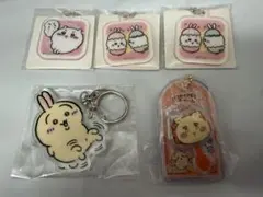 ちいかわ　アクリルキーホルダー、シールセット