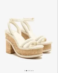 VALENTINO サンダル ホワイトのサムネイル