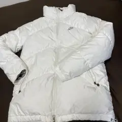 ホワイト ダウンジャケット