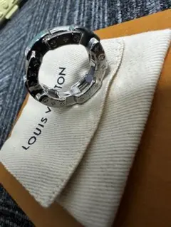 Louis Vuitton モノグラム チェーン リングのサムネイル