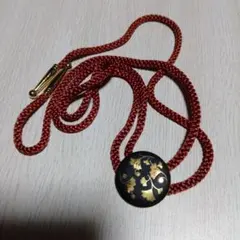 チャーミングな、ループタイ。