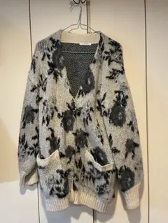 値下げ⭐︎JEANASIS フラワーラメフェザーVカーディガン