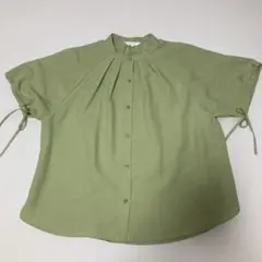 【お値下げ❗️】　grove　半袖　シャツ　Sサイズのサムネイル