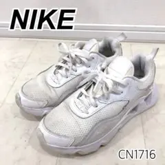 NIKE RYZ 365 2 シースルー カットアウト スニーカー