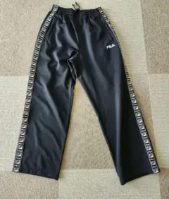 FILA ジャージ パンツ ブラック サイドロゴテープ