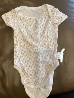 UNIQLO 花柄ロンパース 90