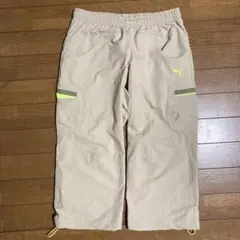 puma ショートパンツ　ベージュ