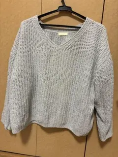 earth music & ecology Vネックニット