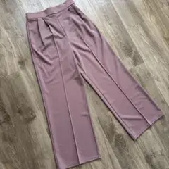 プリーツ入りパンツ ピンク