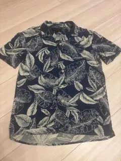 リーフ柄シャツのサムネイル