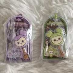 お*め様 TWICE チョコがけボーロ＆チャーム 2個セット