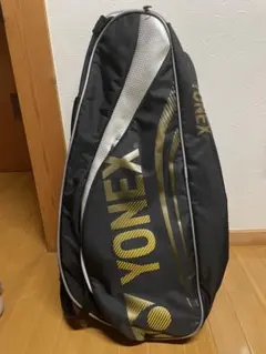 YONEX テニス　ラケットバッグ 黒/金