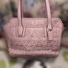 未使用に近い　Coach ピンク レザー ハンドバッグ 花模2way