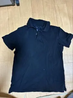 H＆Mの黒ポロシャツのサムネイル