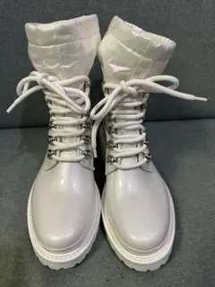 Item thumbnail for item f3c22361-07f1-4c4b-a836-beaddb04c70f