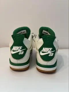 NIKE SB×Air Jordan4のサムネイル