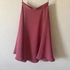 【美品】フォンセ　36サイズ　膝丈スカート　ピンクのサムネイル