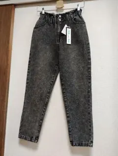 タグ付き新品　MOM JEANS ブラックデニム Mサイズ　ウエスト61