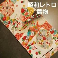 七五三　7歳 着物　昭和レトロ　伝統的　晴れ着　女の子　和装　ヴィンテージ
