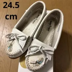 Minnetonka ミネトンカ ディアスキン ビーズ モカシン 白 サイズ7