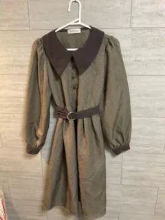 ブラウン系 長袖ひざ丈ワンピース