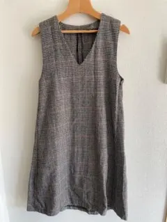 チェック柄ノースリーブVネックワンピース