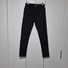 H&M　黒 スキニーパンツ バックポケット付き