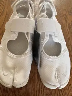 NIKE ウィメンズ ナイキエアリフト ブリーズ　Air Rift 24センチのサムネイル