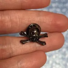 Roen　ロエン　ピンバッジ　スーツ　ピンズ　スカル　髑髏のサムネイル
