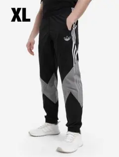 Item thumbnail for item e10e1e30-6e63-4802-a548-748283fe49d2