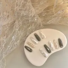 ニュアンスネイル　ミラー 大人可愛い　大理石　マーブル　ロングネイル　カーキ