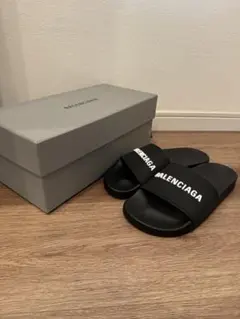 BALENCIAGA プールサンダル ブラック 38/25cmのサムネイル