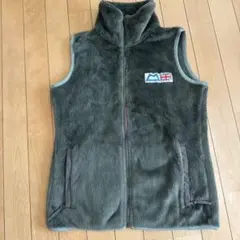 美品　マウンテンイクイップメント ダウンベスト　ブラック　XL 胸元ロゴ 美品 マウンテンイクイップメント ダウンベスト ブラック XL