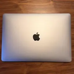 【美品】MacBook Pro 13インチ 2020 i5 16GB 512GBのサムネイル