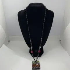 ガラス　ビーズとペンダント付きロングネックレス
