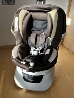 AILEBEBE KURUTTO回転式チャイルドシート ISOFIX対応